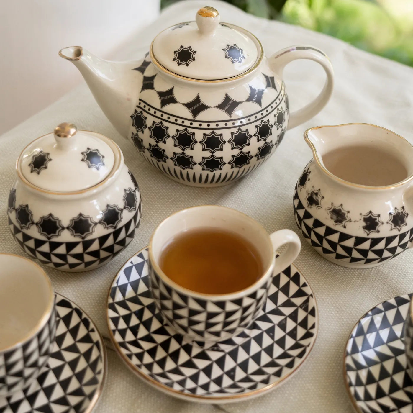 Shatranj Maharani Printed Ceramic Tea Set of 11 pcs